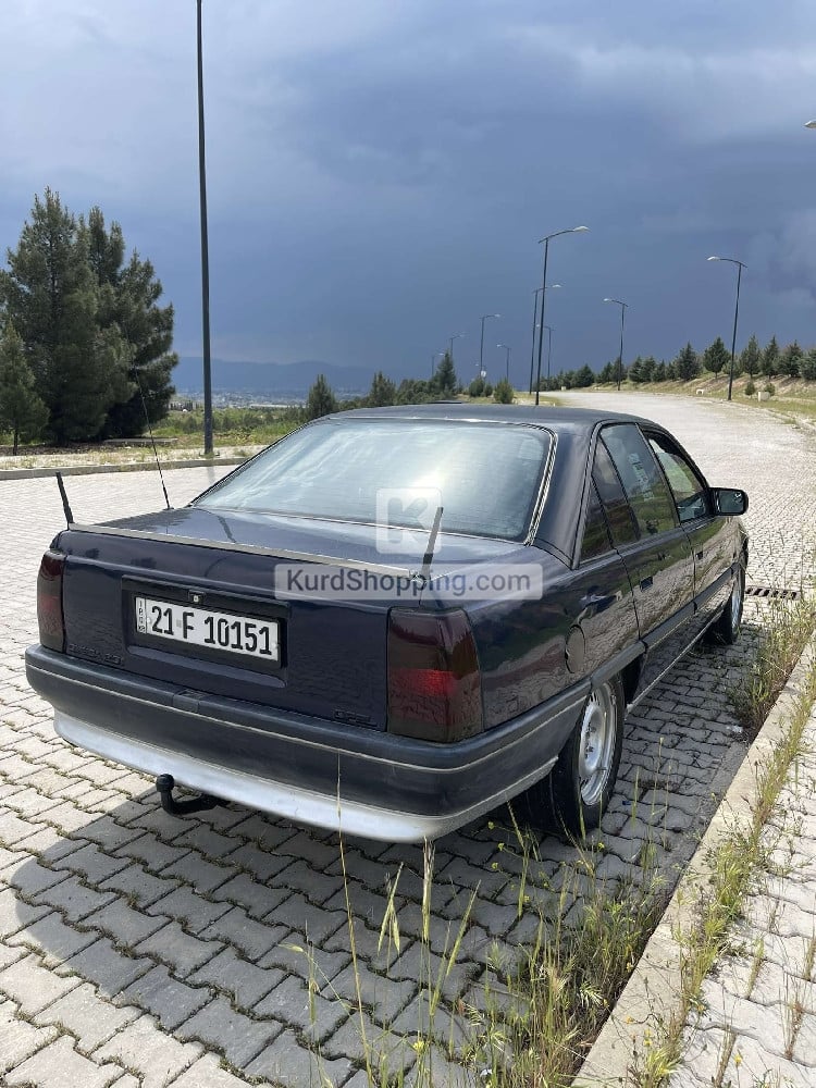 Opel Omega 1990