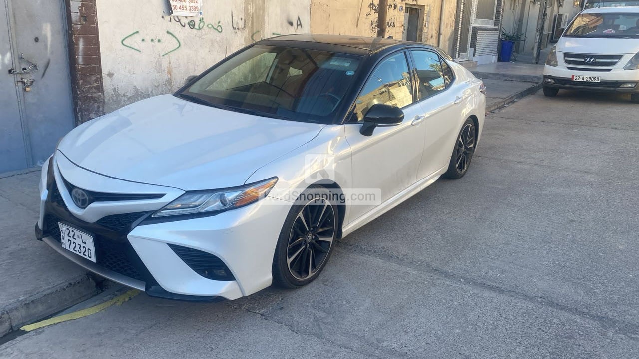 Toyota Camry 2019