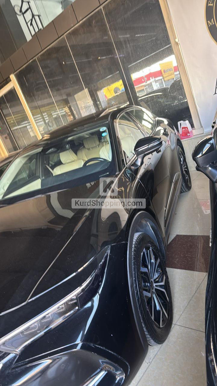 Toyota Super Crown 2023