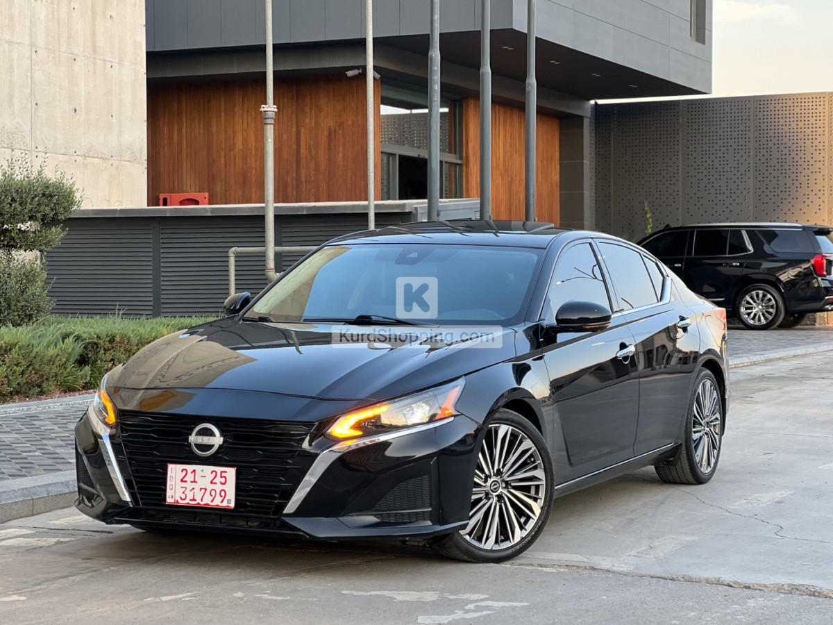 Nissan Altima 2023