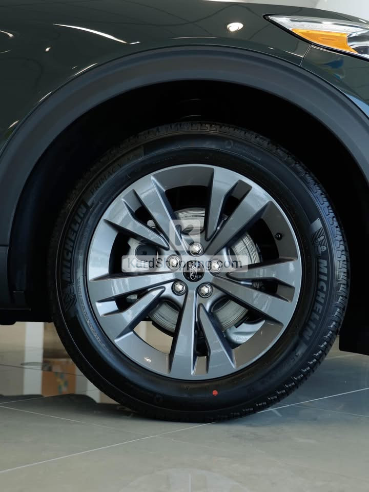 Ford Explorer 2024