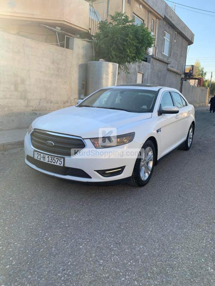 Ford Taurus 2013