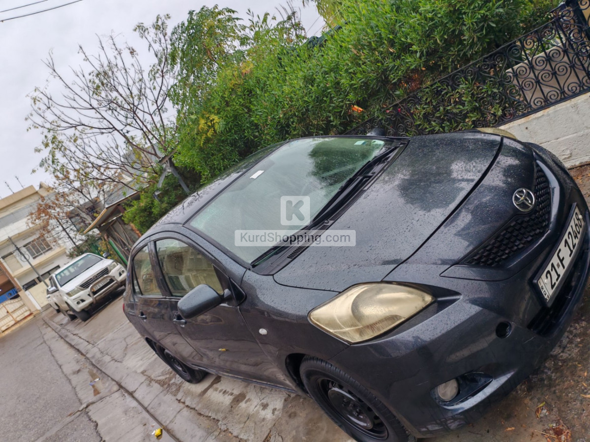 Toyota Yaris 2011