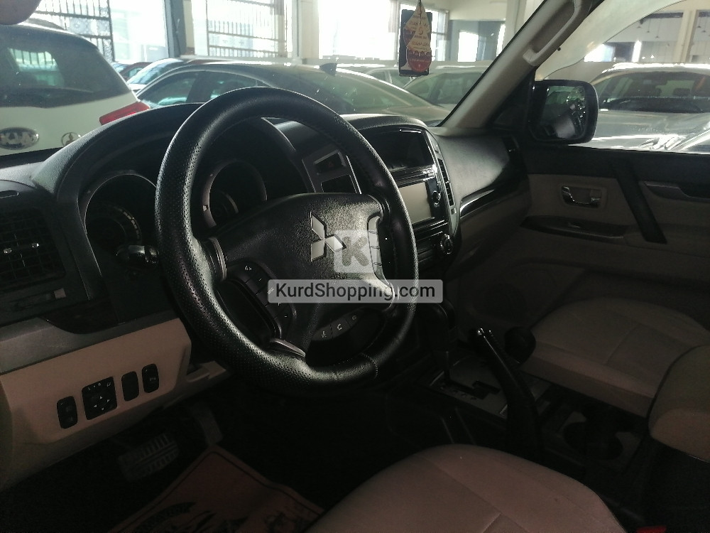 Mitsubishi Pajero 2018