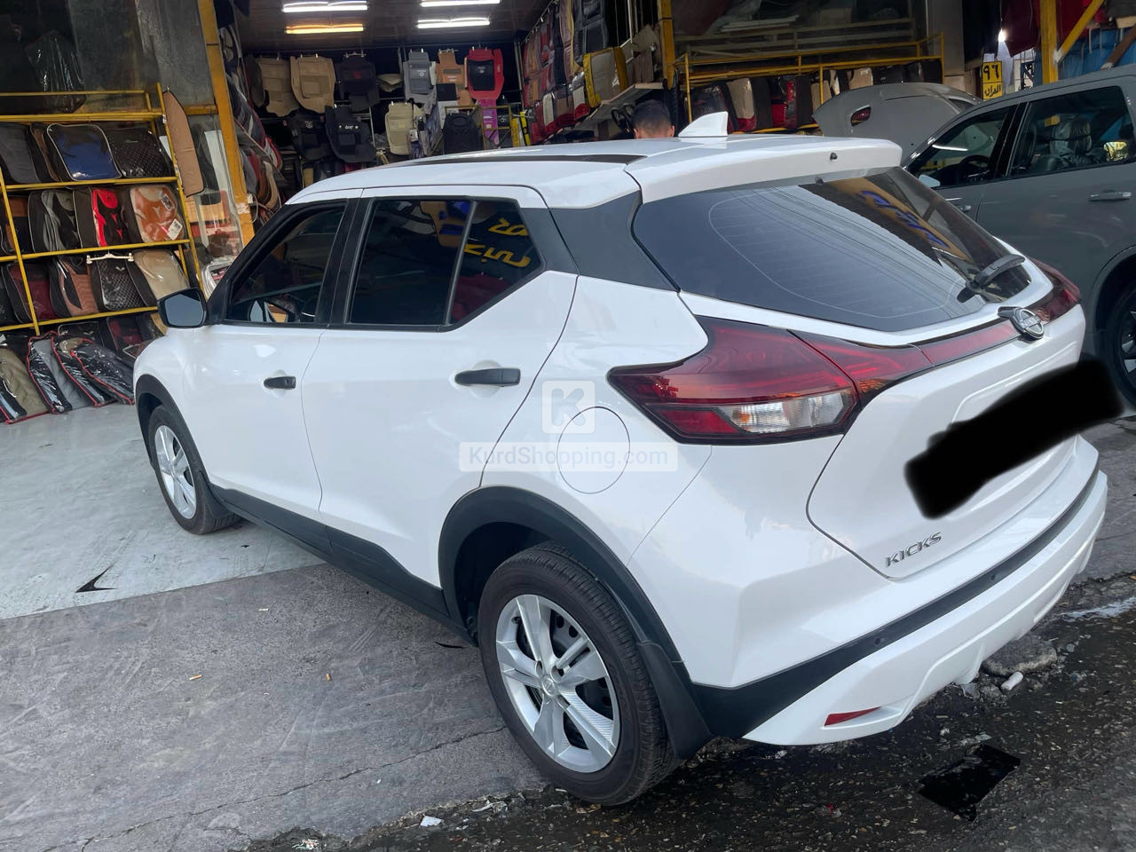 Nissan کیکس 2022