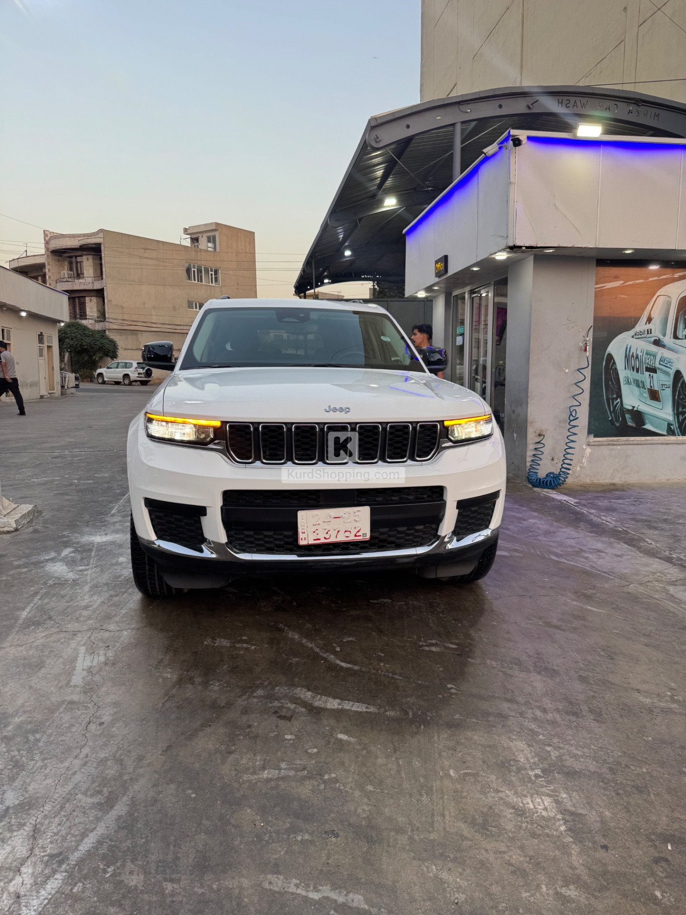 JEEP Laredo 2023