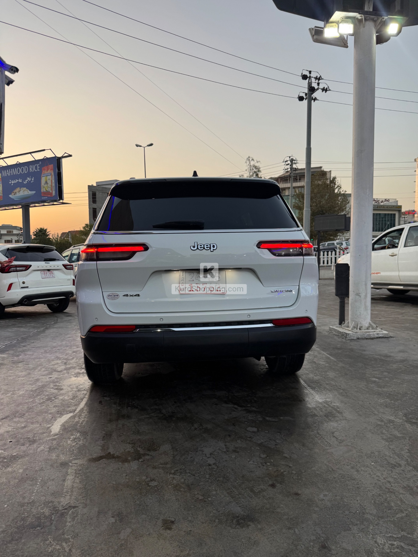 JEEP Laredo 2023