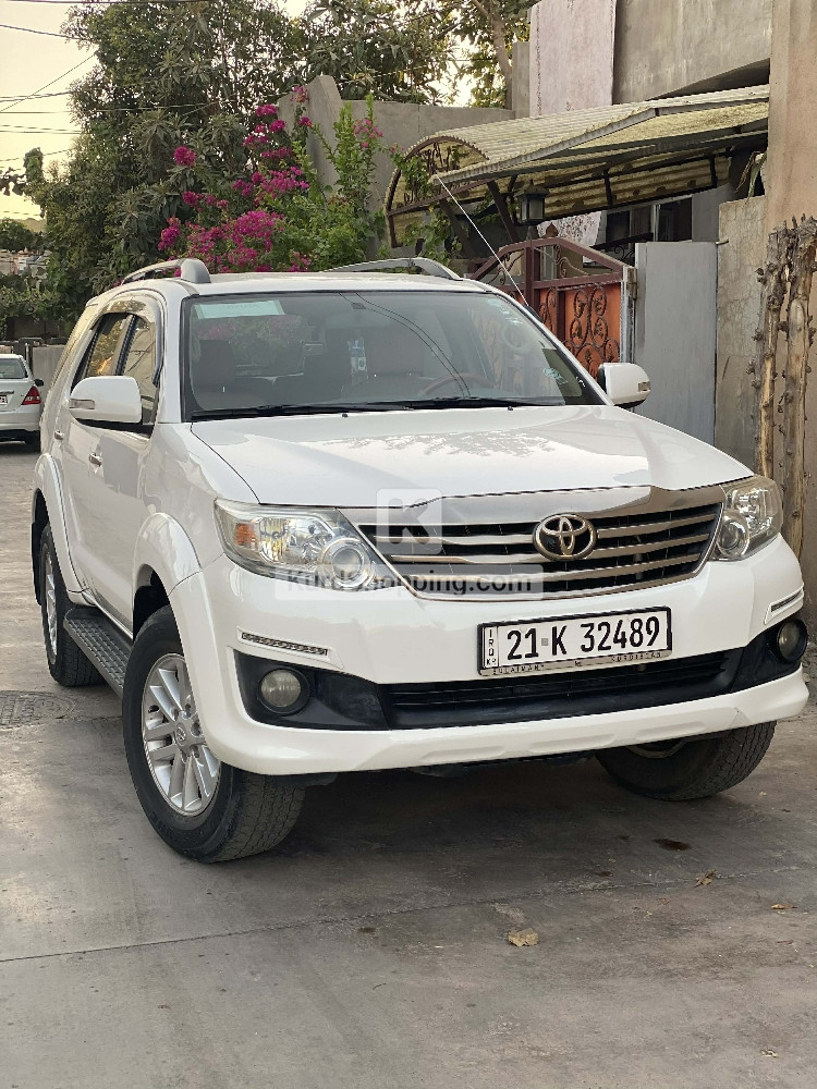 Toyota Fortuner 2013