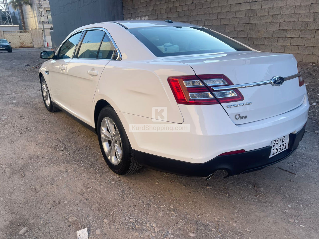 Ford Taurus 2013