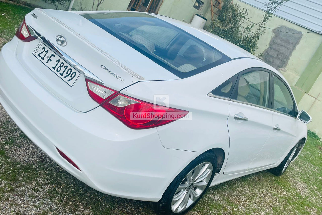 Hyundai Sonata 2011