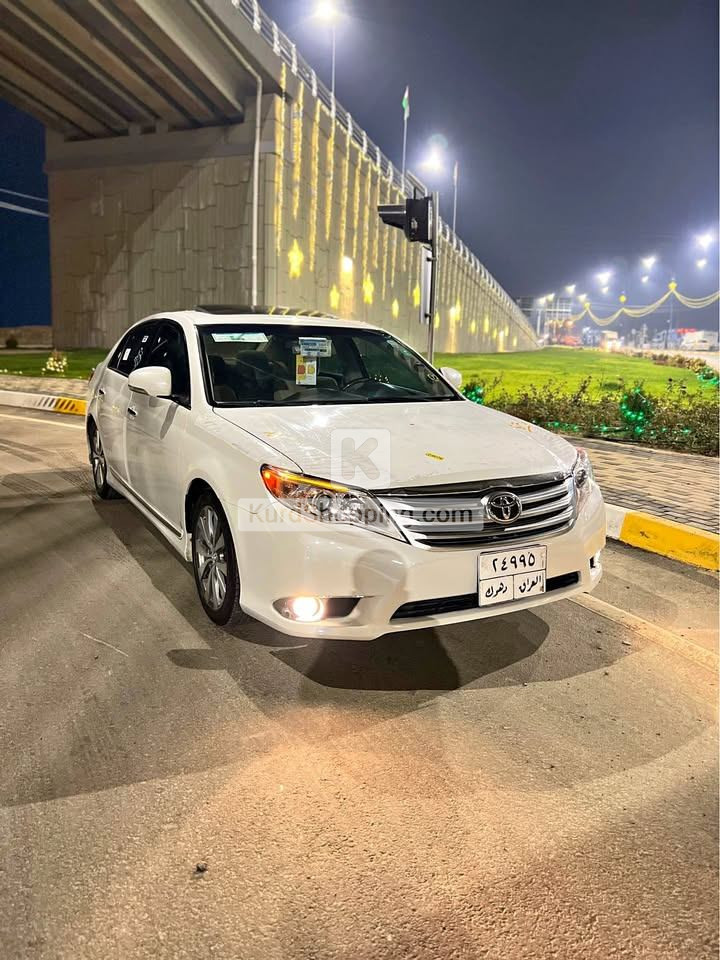 Toyota Avalon 2011