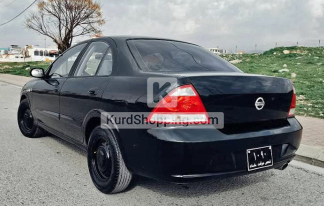 Nissan Sunny 2012