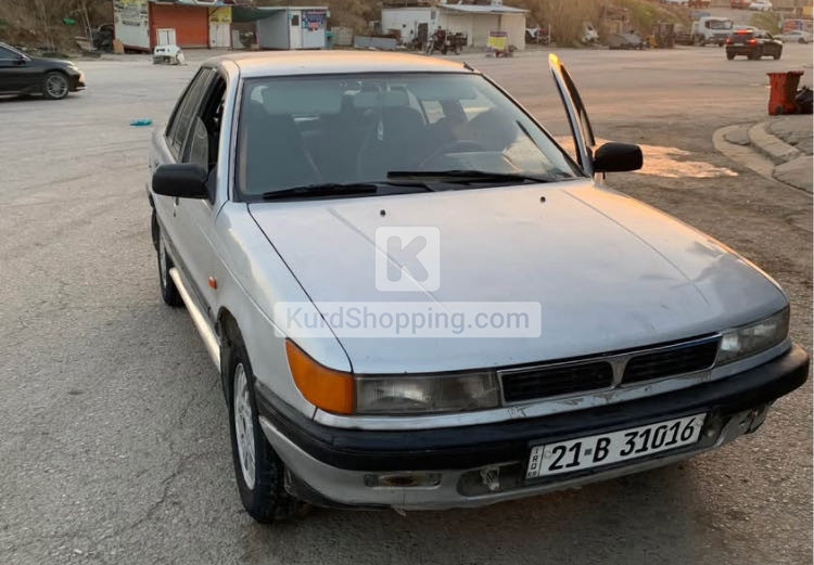 Mitsubishi Lancer 1990
