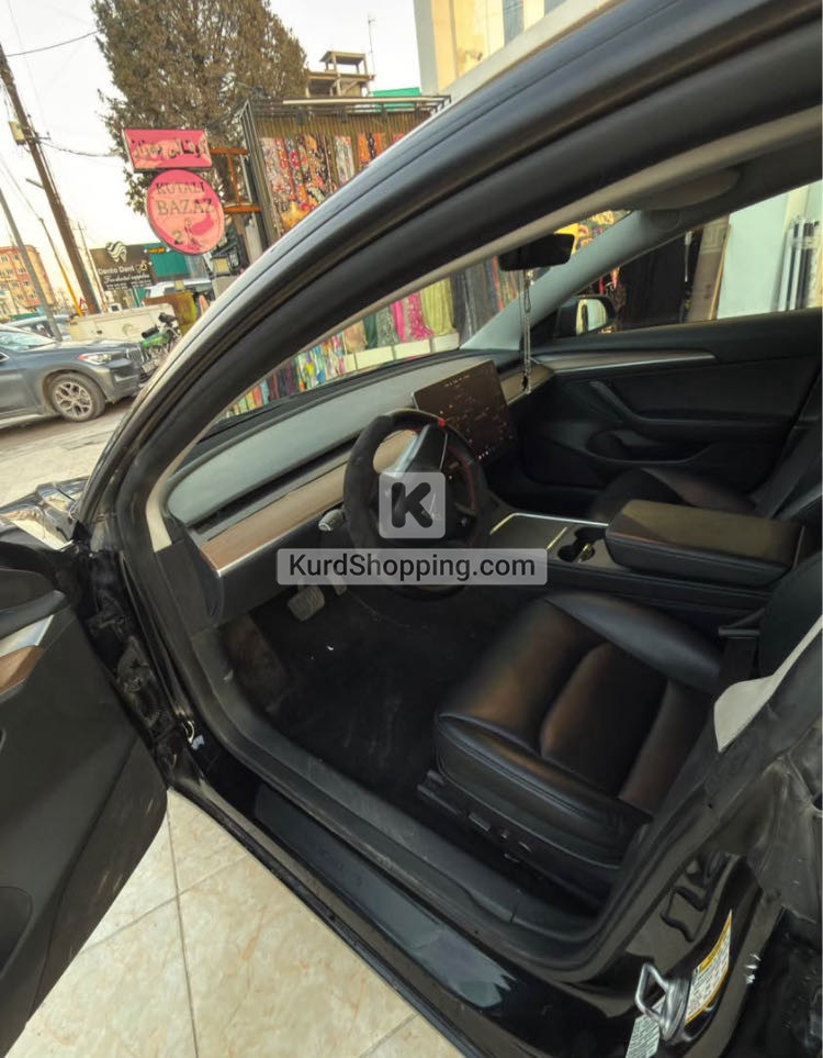 Tesla Model 3 2023