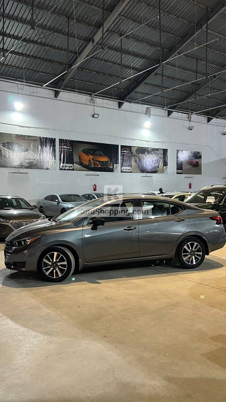 Nissan Versa 2024