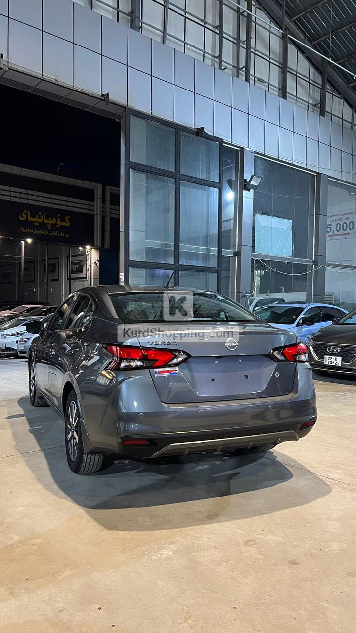 Nissan Versa 2024