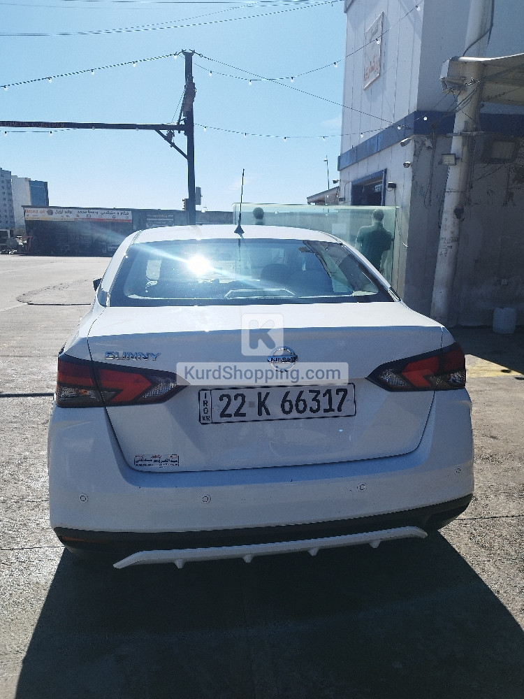 Nissan Sunny 2021