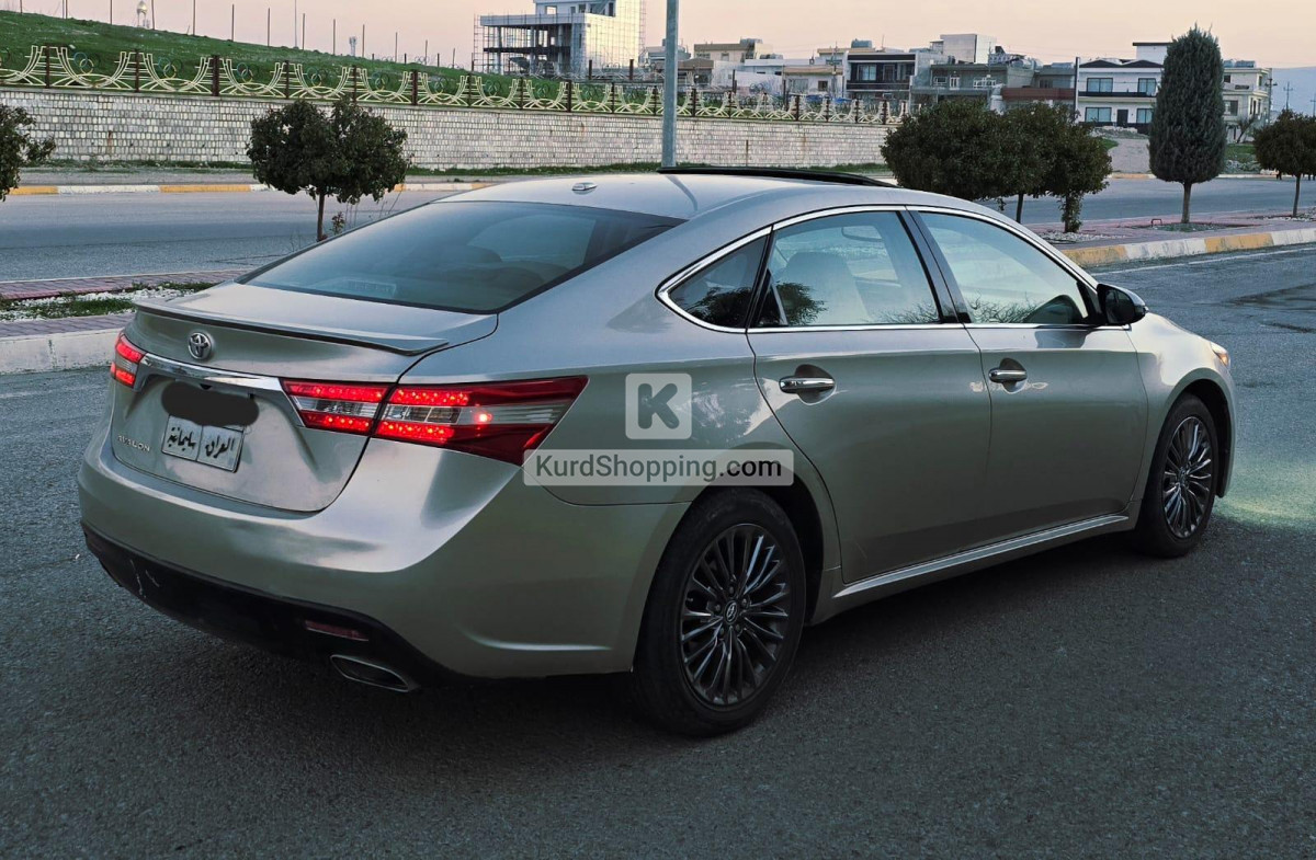 Toyota Avalon 2015