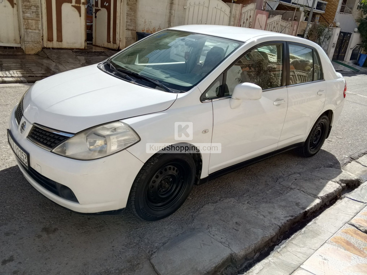 Nissan Tiida 2008