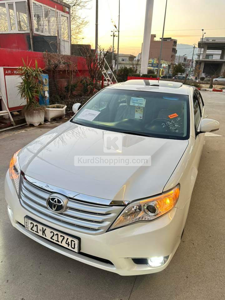 Toyota Avalon 2011