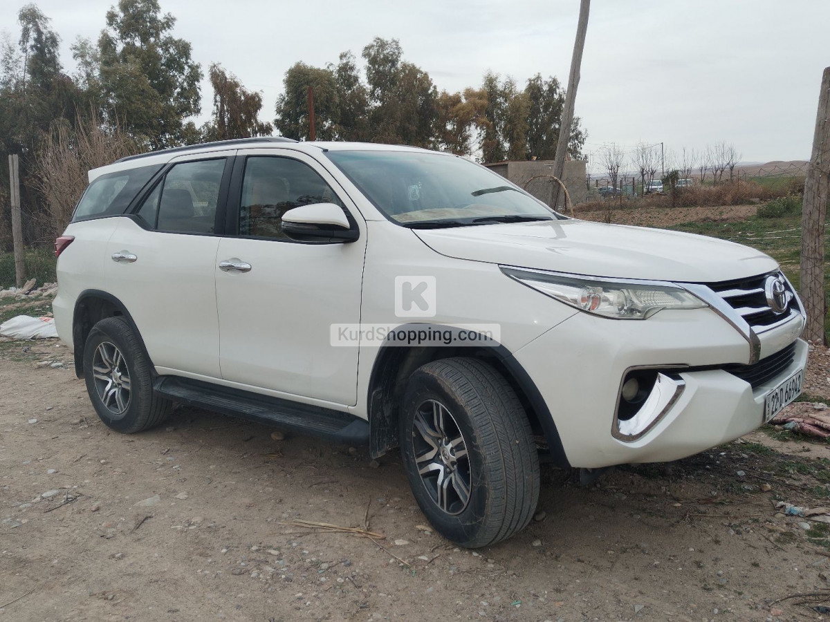 Toyota Fortuner 2016