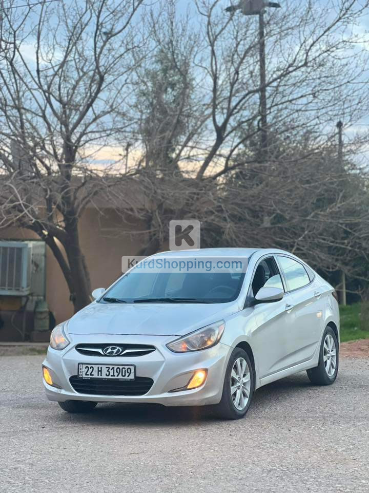 Hyundai Accent 2012