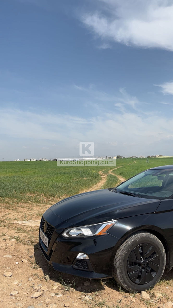 Nissan Altima 2021