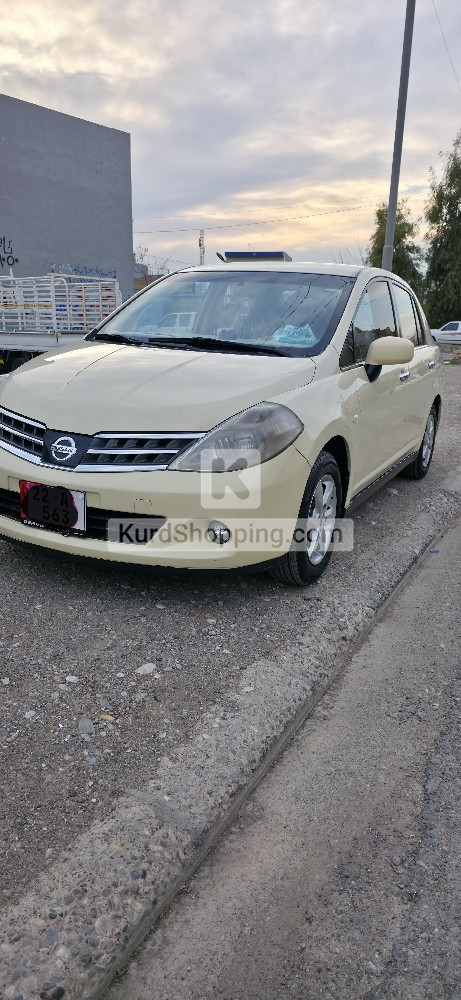 Nissan Tiida 2012