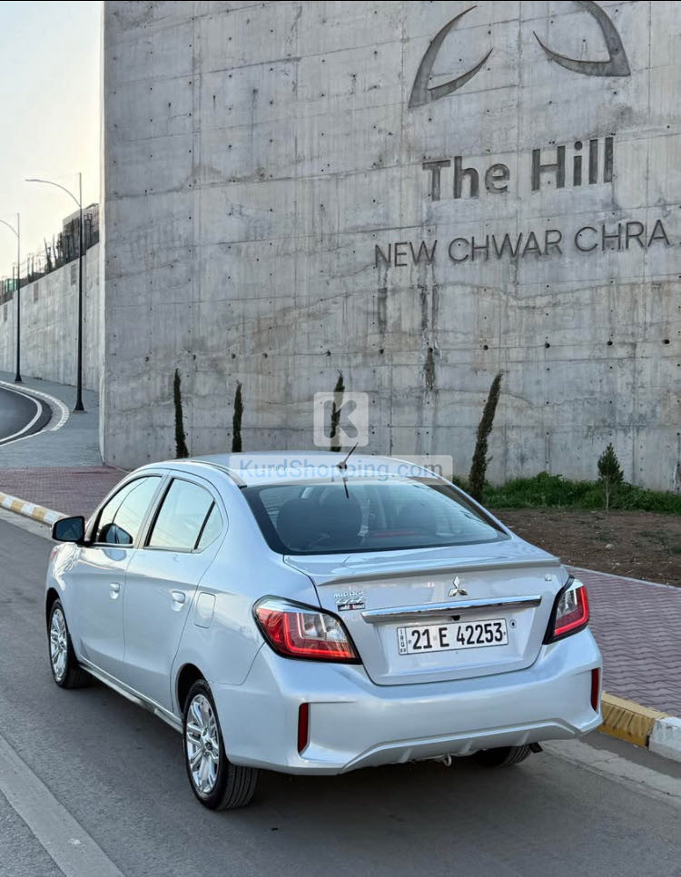 Mitsubishi Mirage 2024