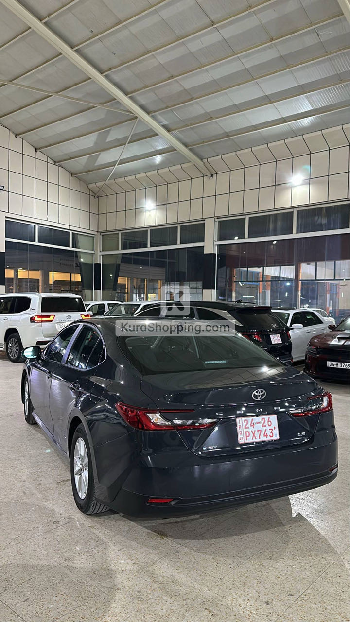 Toyota Camry 2025