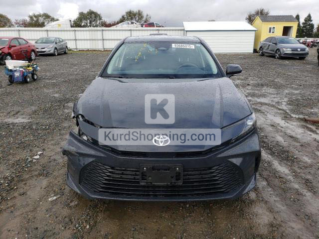 Toyota Camry 2025