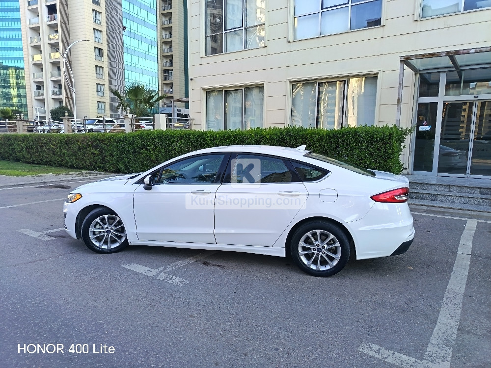 Ford Fusion 2020
