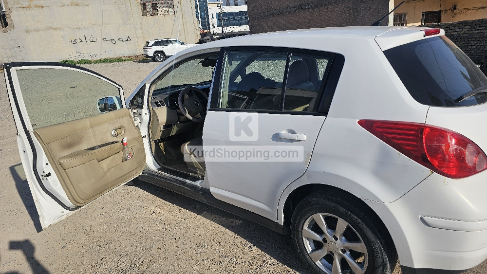 Nissan تیدا 2013