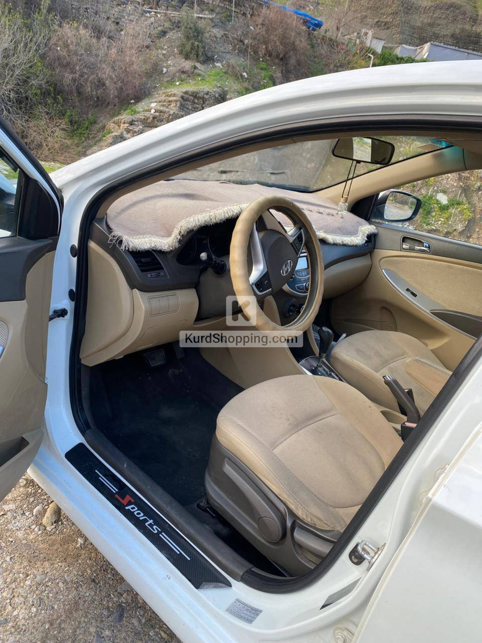 Hyundai Accent 2012