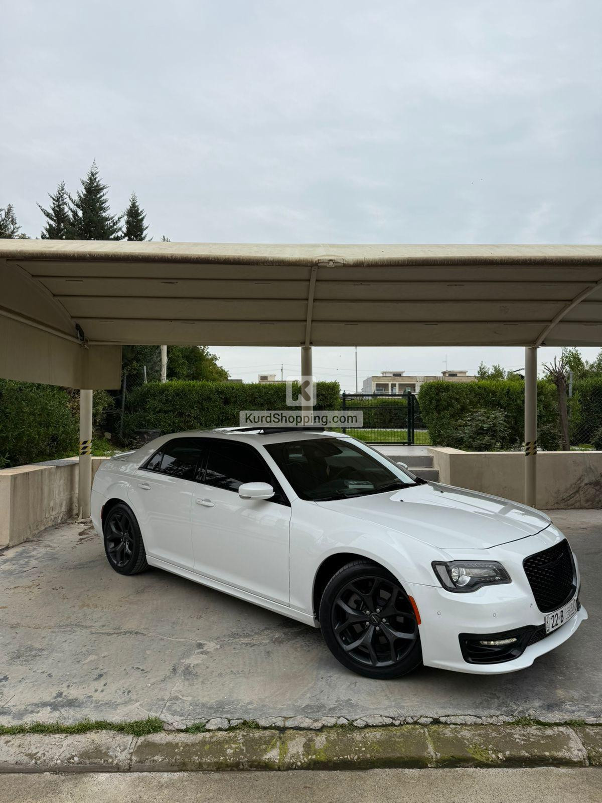 Chrysler 300S 2023