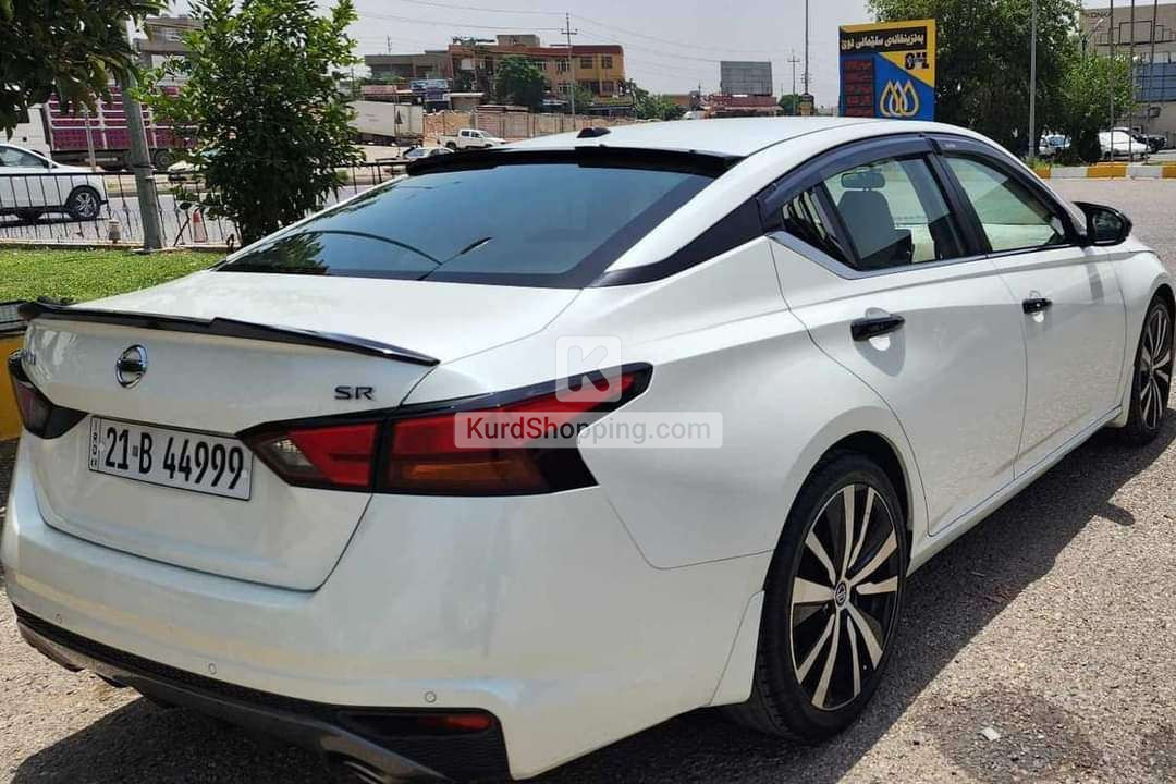 Nissan Altima 2020