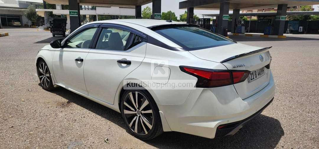 Nissan Altima 2020