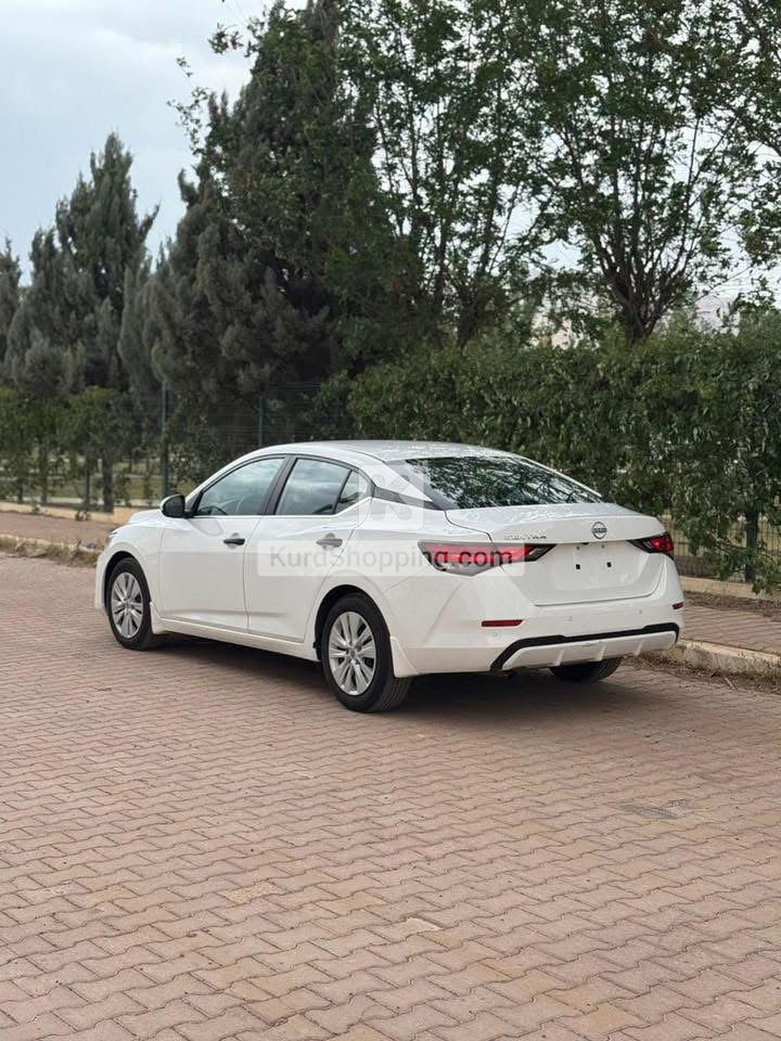 Nissan Sentra 2025