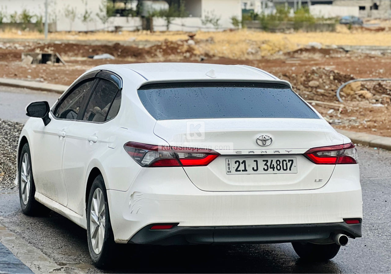 Toyota Camry 2021