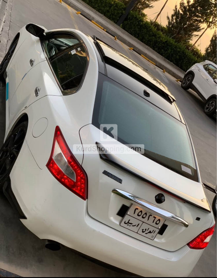 Nissan Maxima 2010