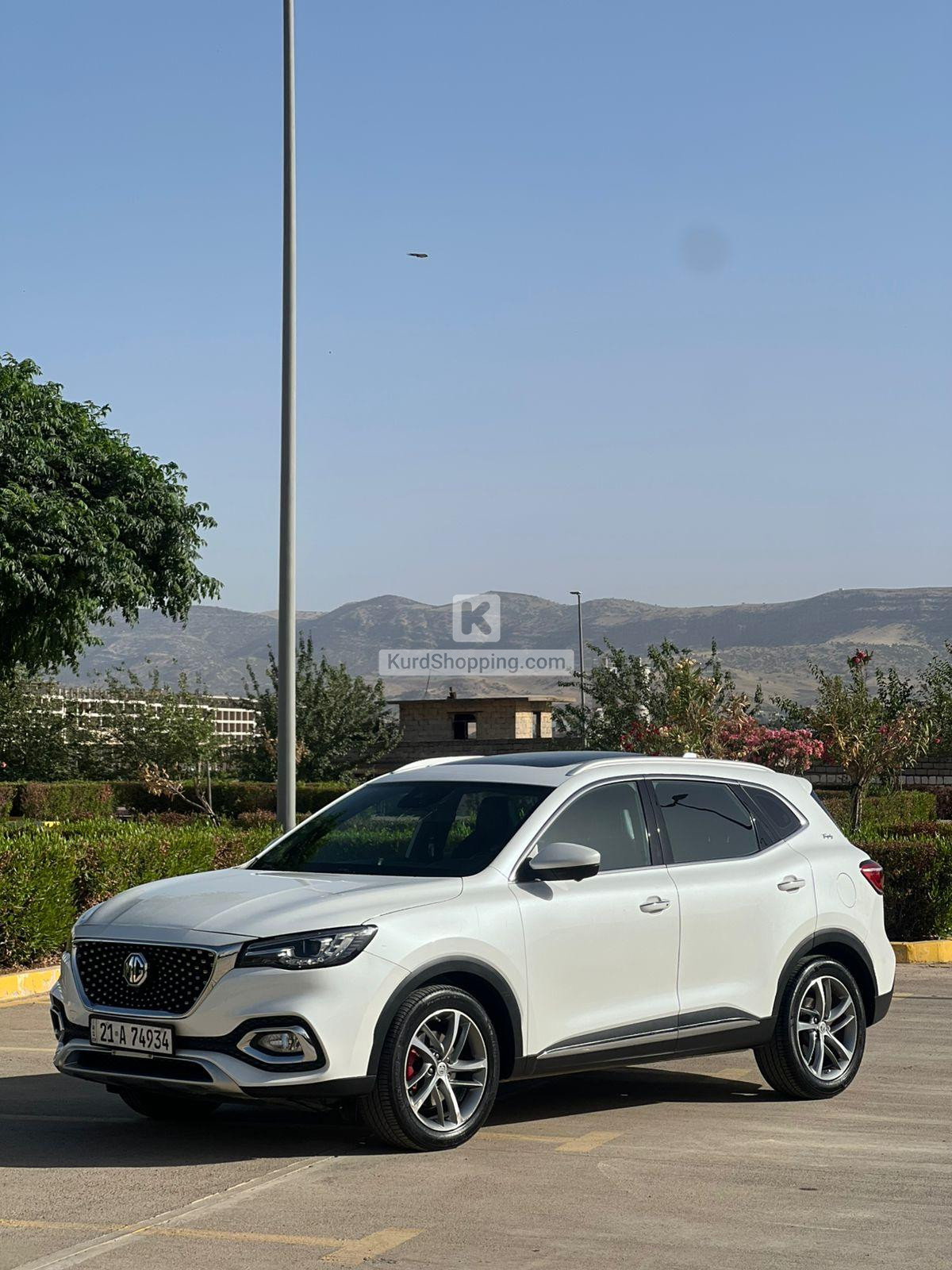 MG HS 2022