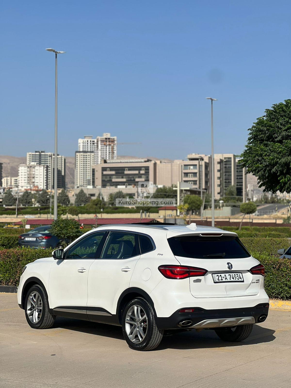 MG HS 2022