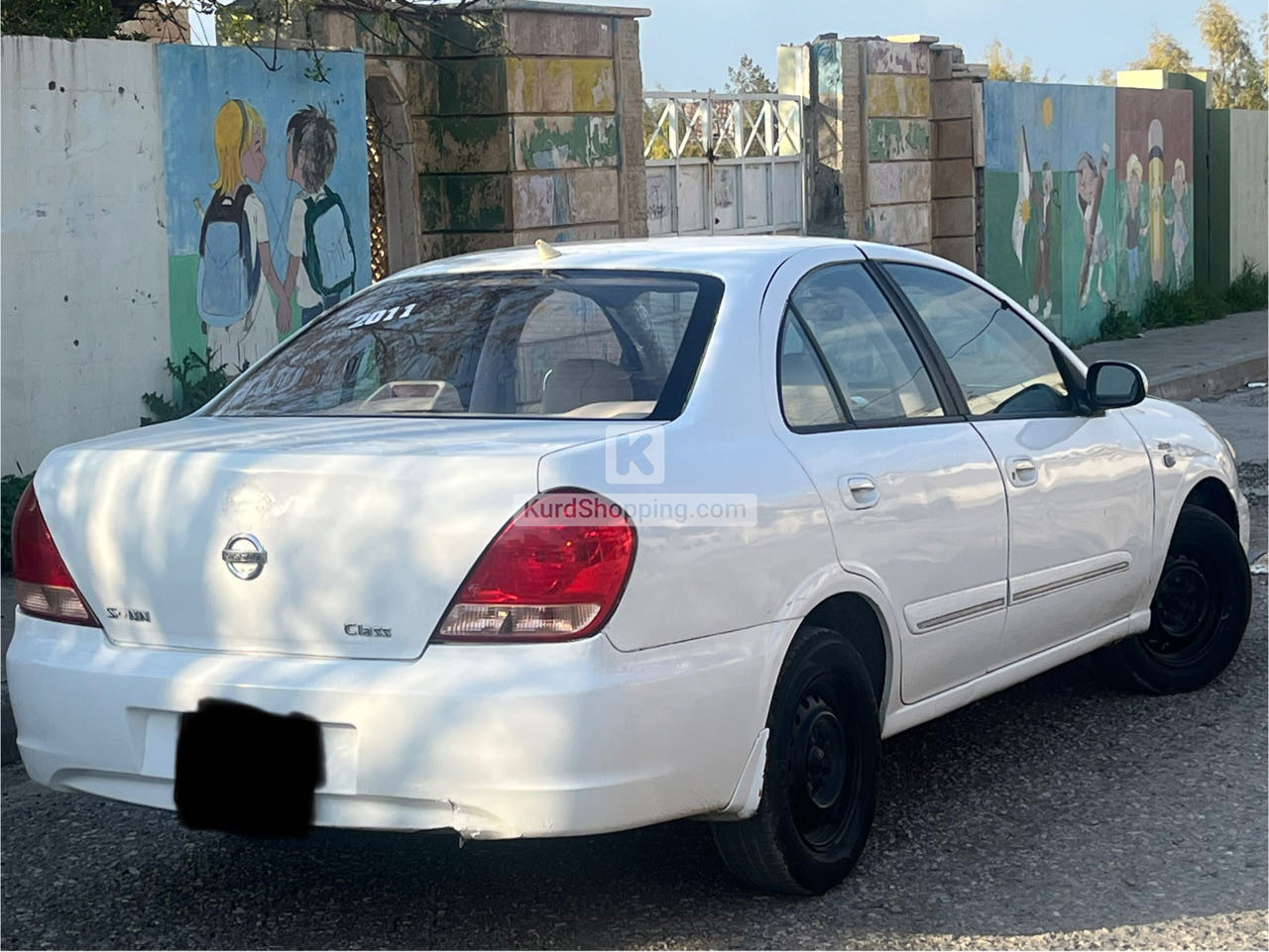 Nissan Sunny 2011