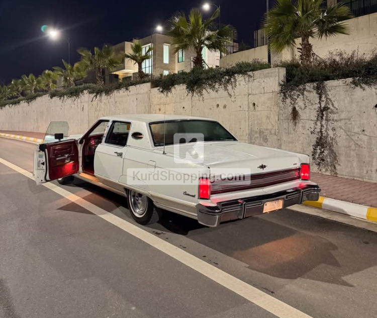 Lincoln Town Car 1976