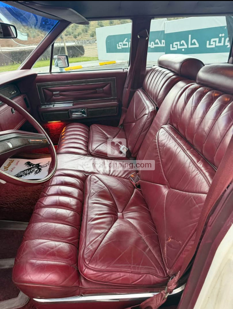 Lincoln Town Car 1976