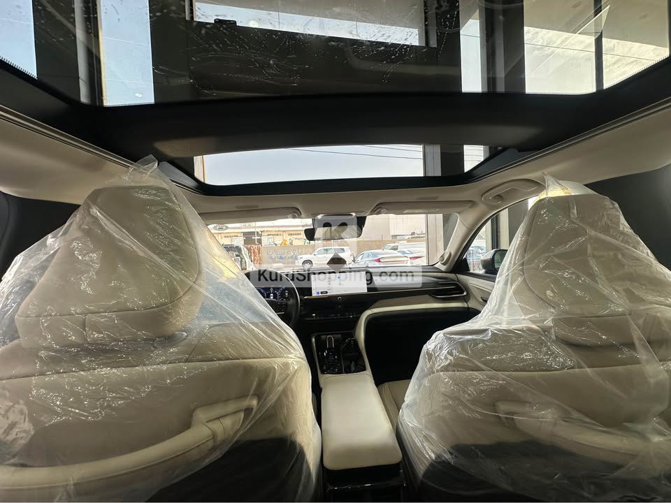 Toyota Super Crown 2024