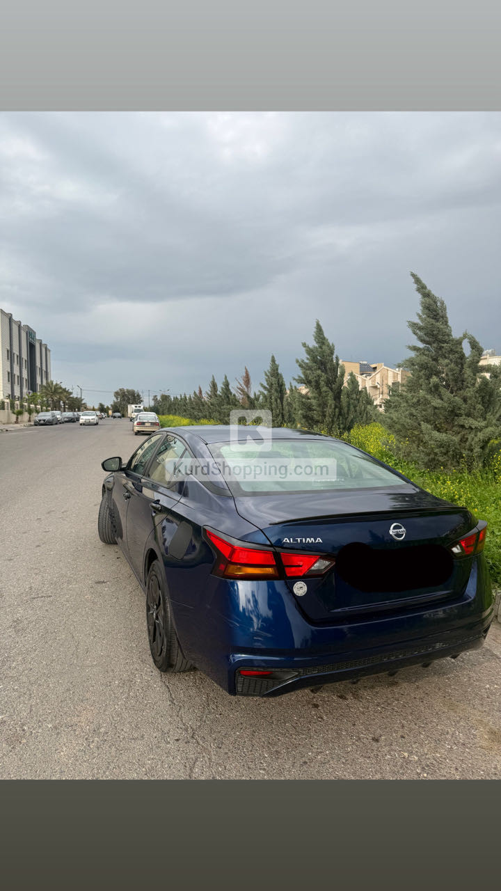 Nissan Altima 2022