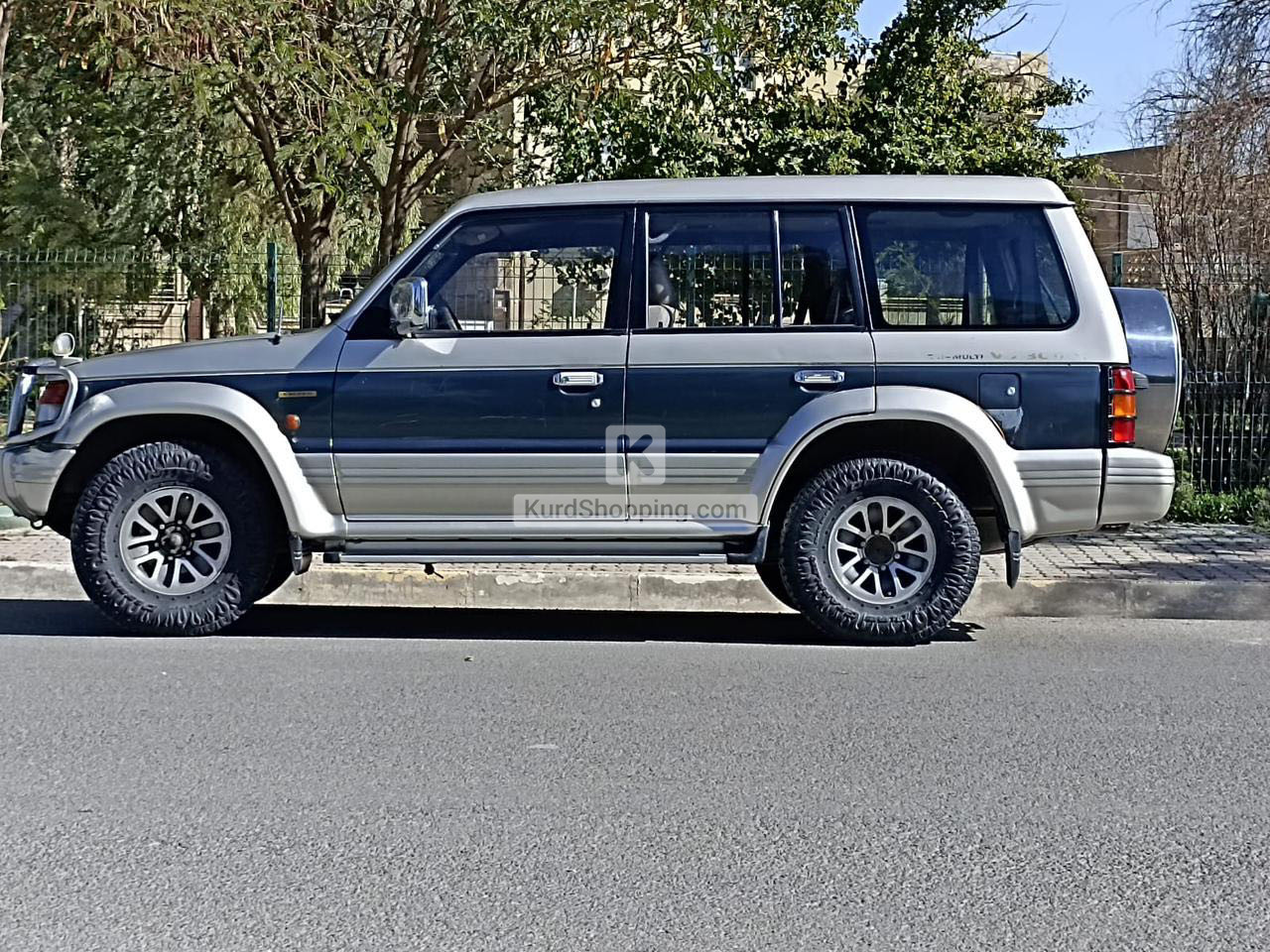 Mitsubishi Pajero 1992