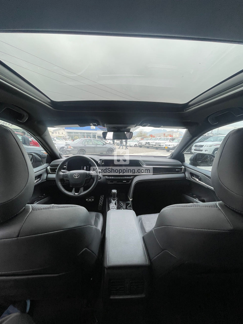 Toyota Camry 2025