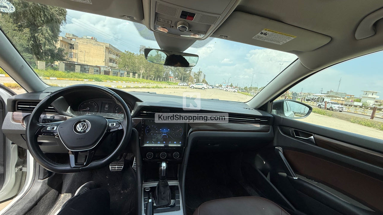 VOLKSWAGEN PASSAT